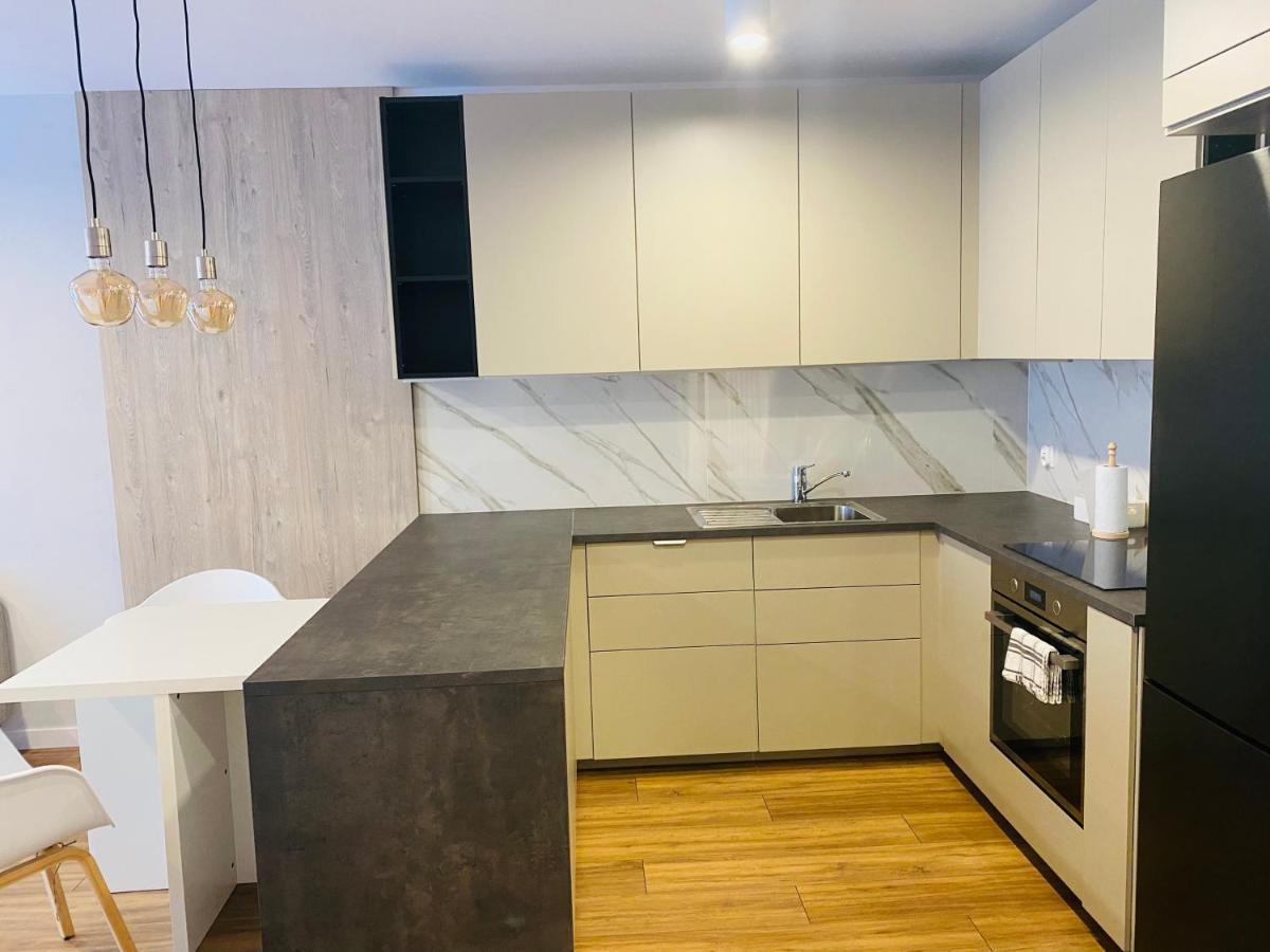 Apartament Mgla Zielona Góra Eksteriør bilde